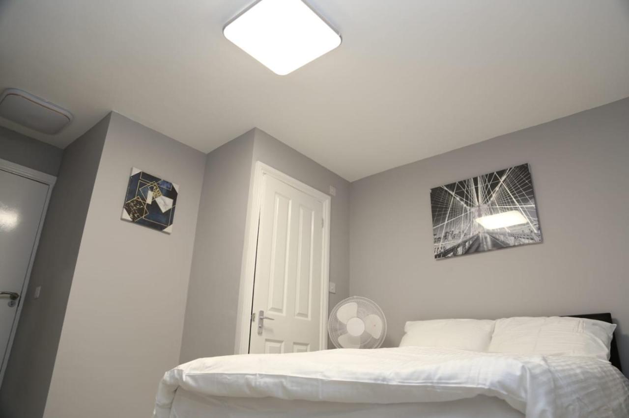 A A Guest Rooms Woolwich London Exterior photo